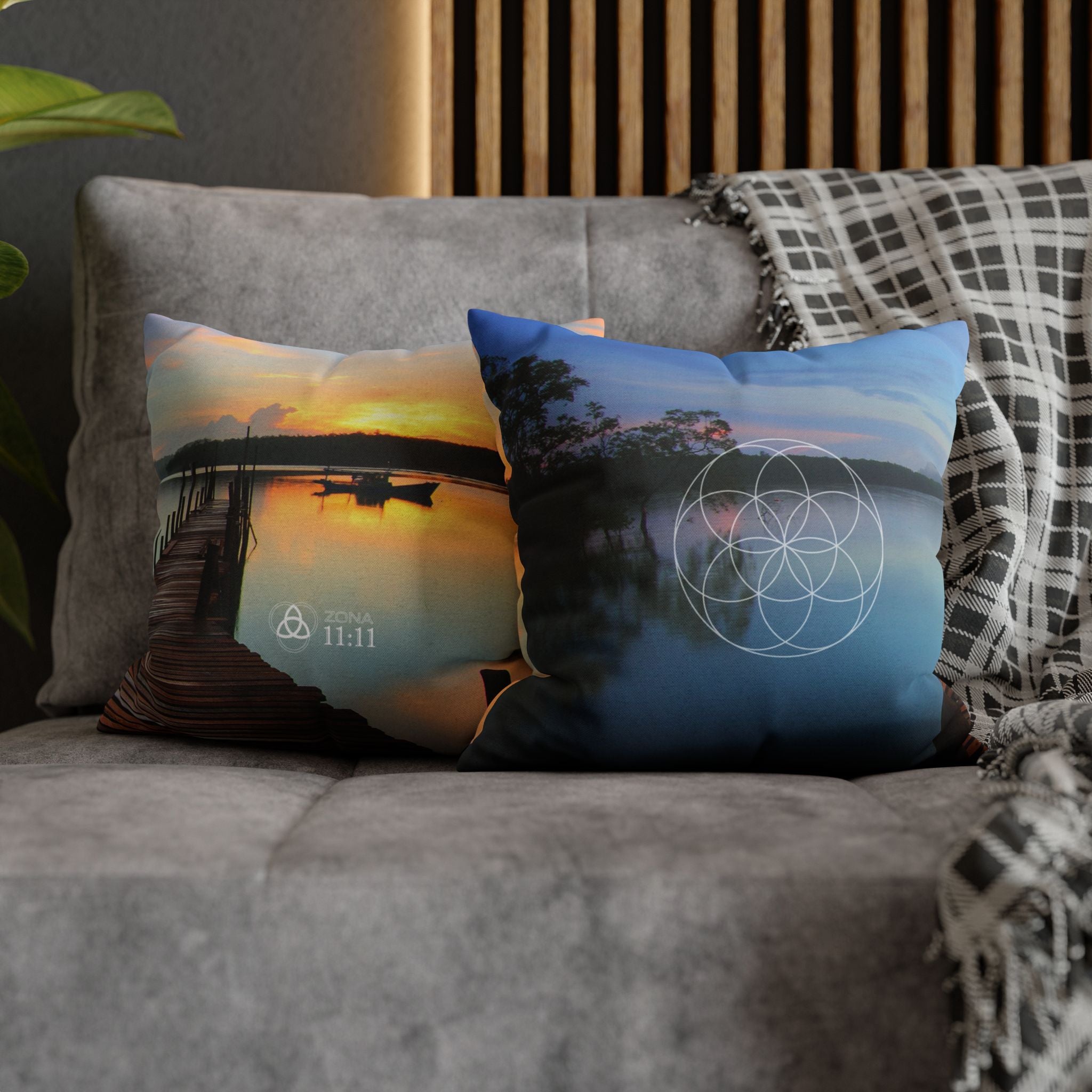 Luz del Atardecer – Funda de Cojín doble con Semilla de la Vida