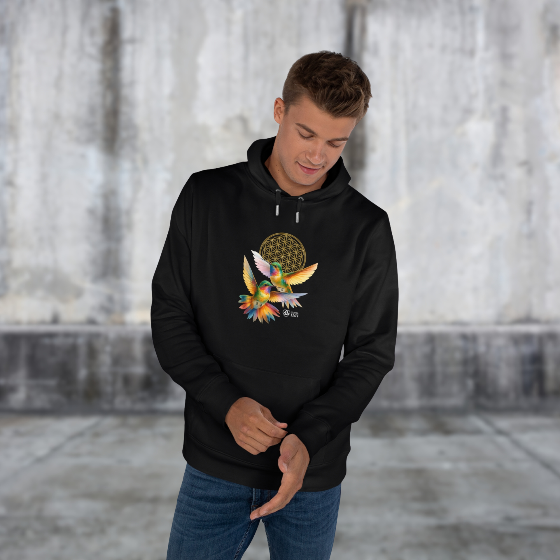 Geometría del Alma – Sudadera Unisex con Colibríes y Flor de la Vida