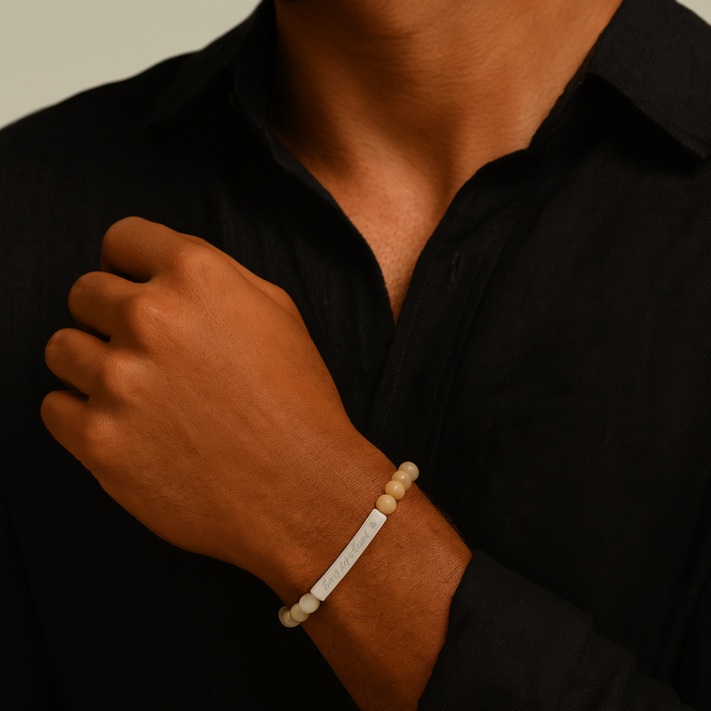 Pulseras en Piedra Natural y Barra Grabada – Every Step Is Blessed