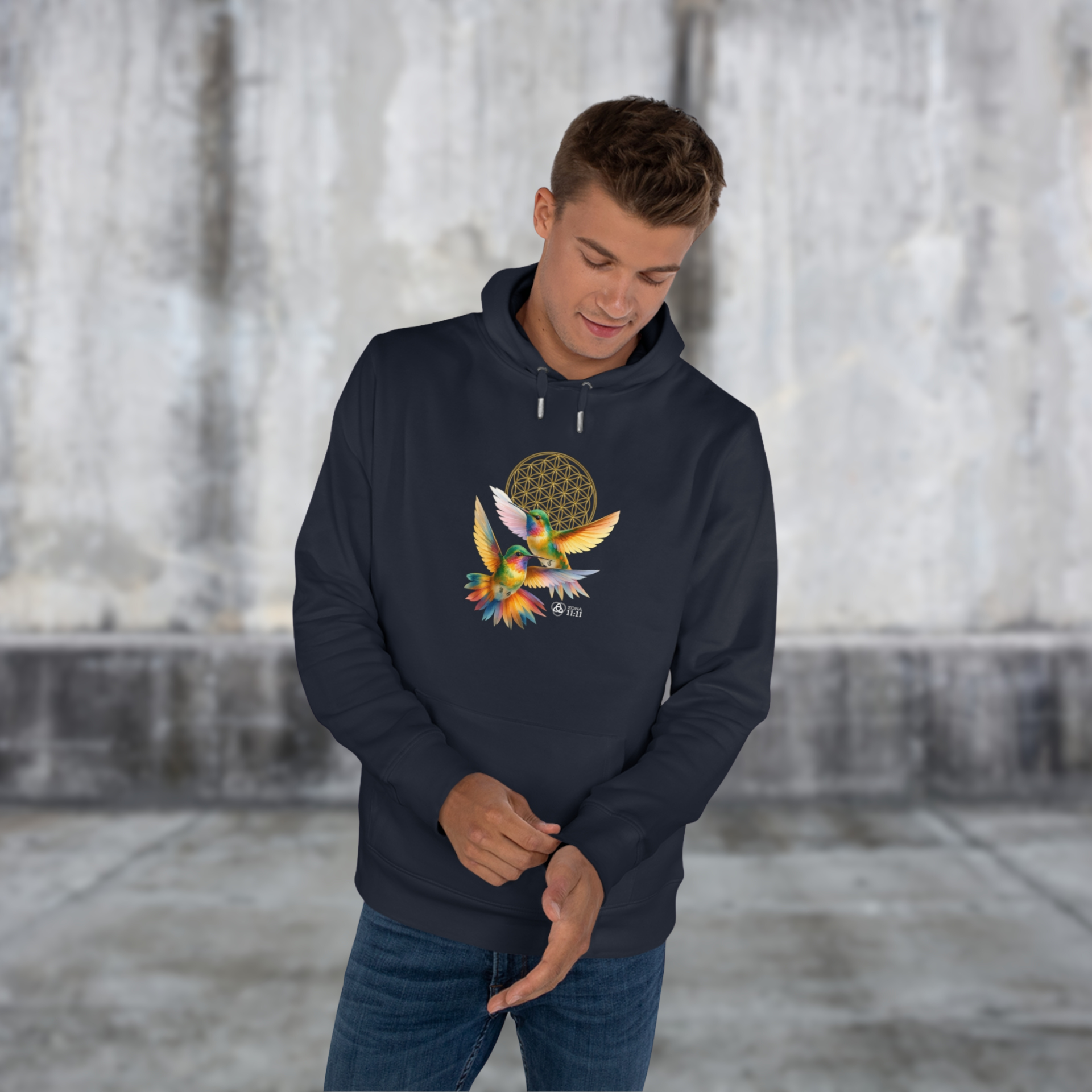 Geometría del Alma – Sudadera Unisex con Colibríes y Flor de la Vida