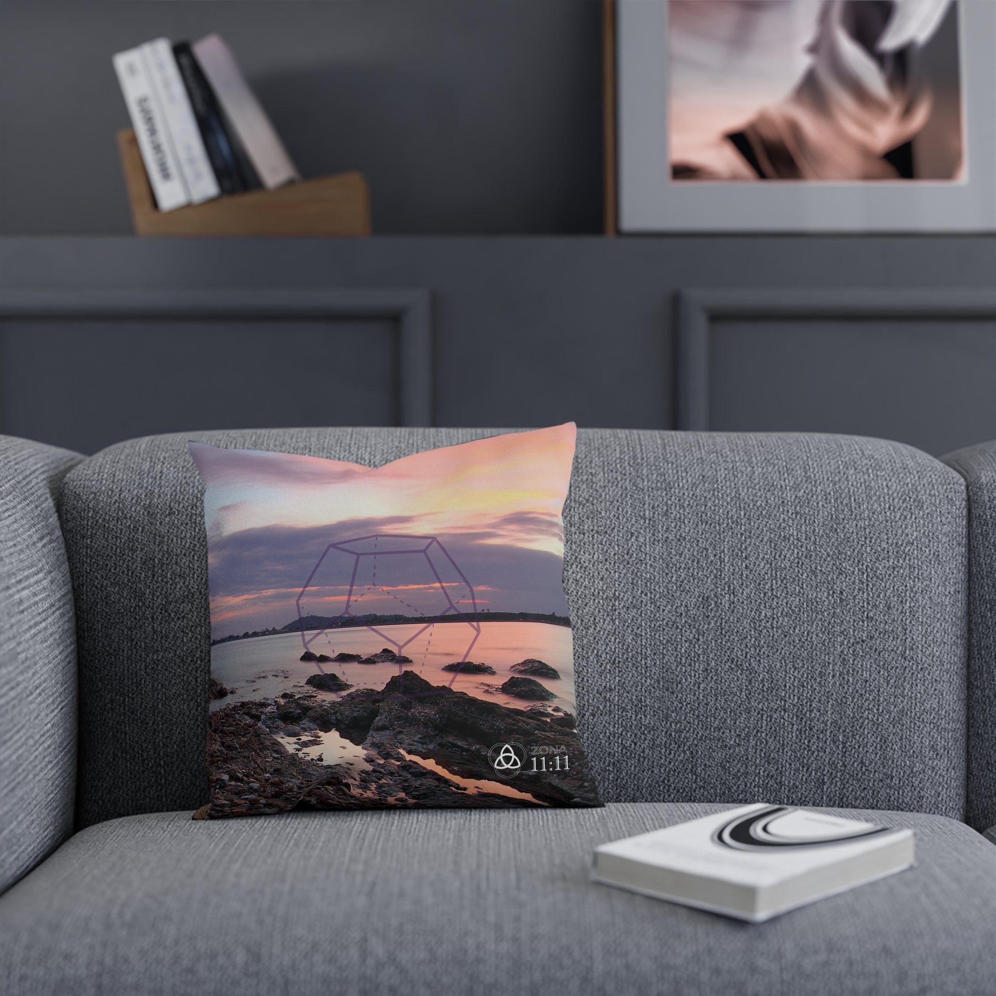 Santuario del Éter – Funda de Cojín doble con Dodecaedro Violeta