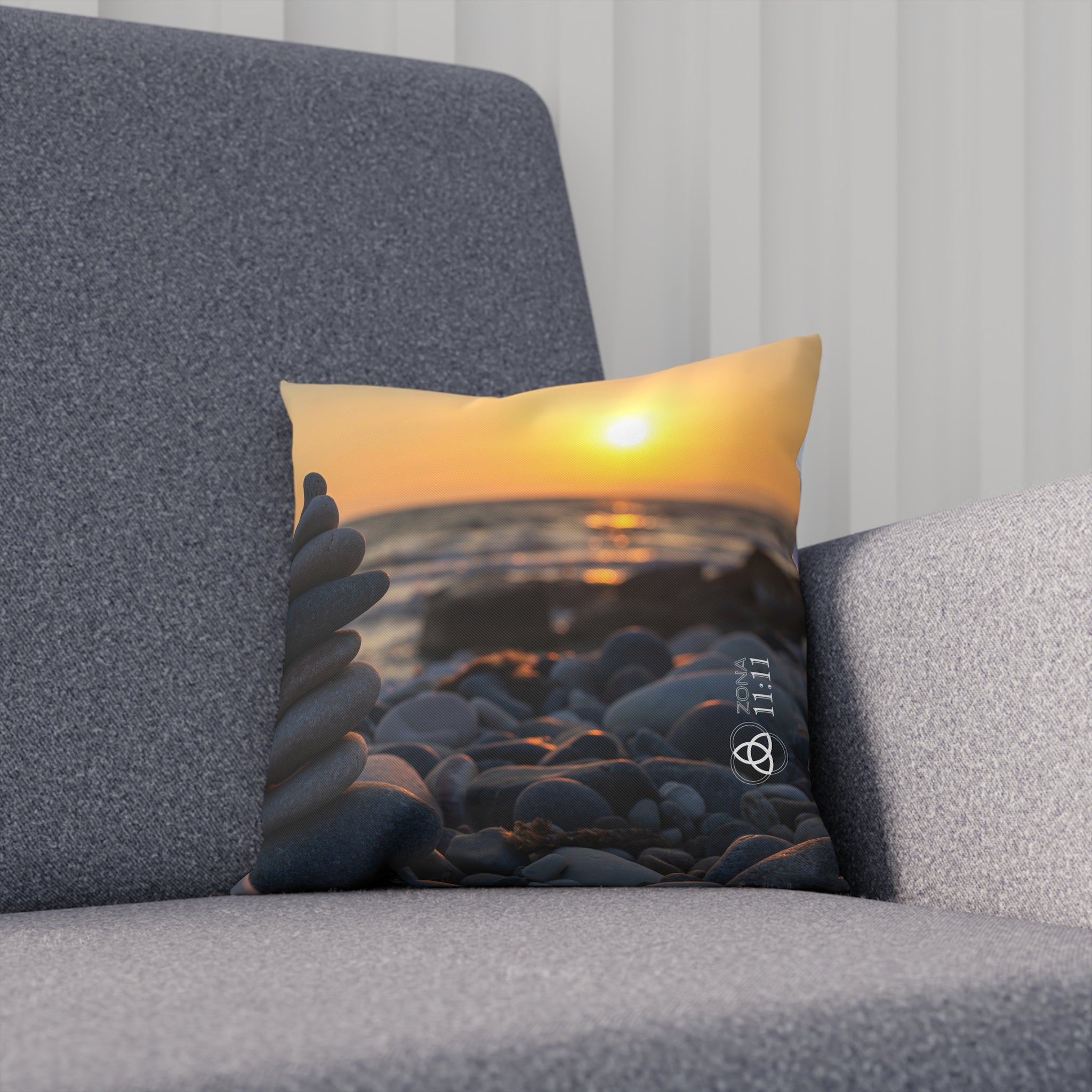 Santuario del Éter – Funda de Cojín doble con Dodecaedro Violeta